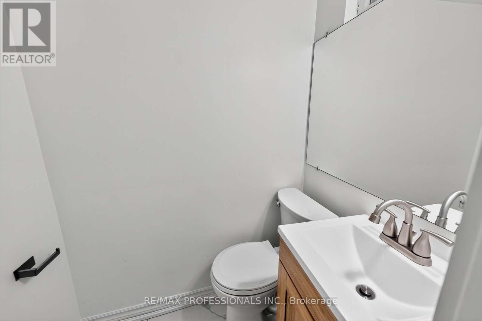 31 Nineteenth Street, Toronto, Ontario  M8V 3L4 - Photo 23 - W12427029