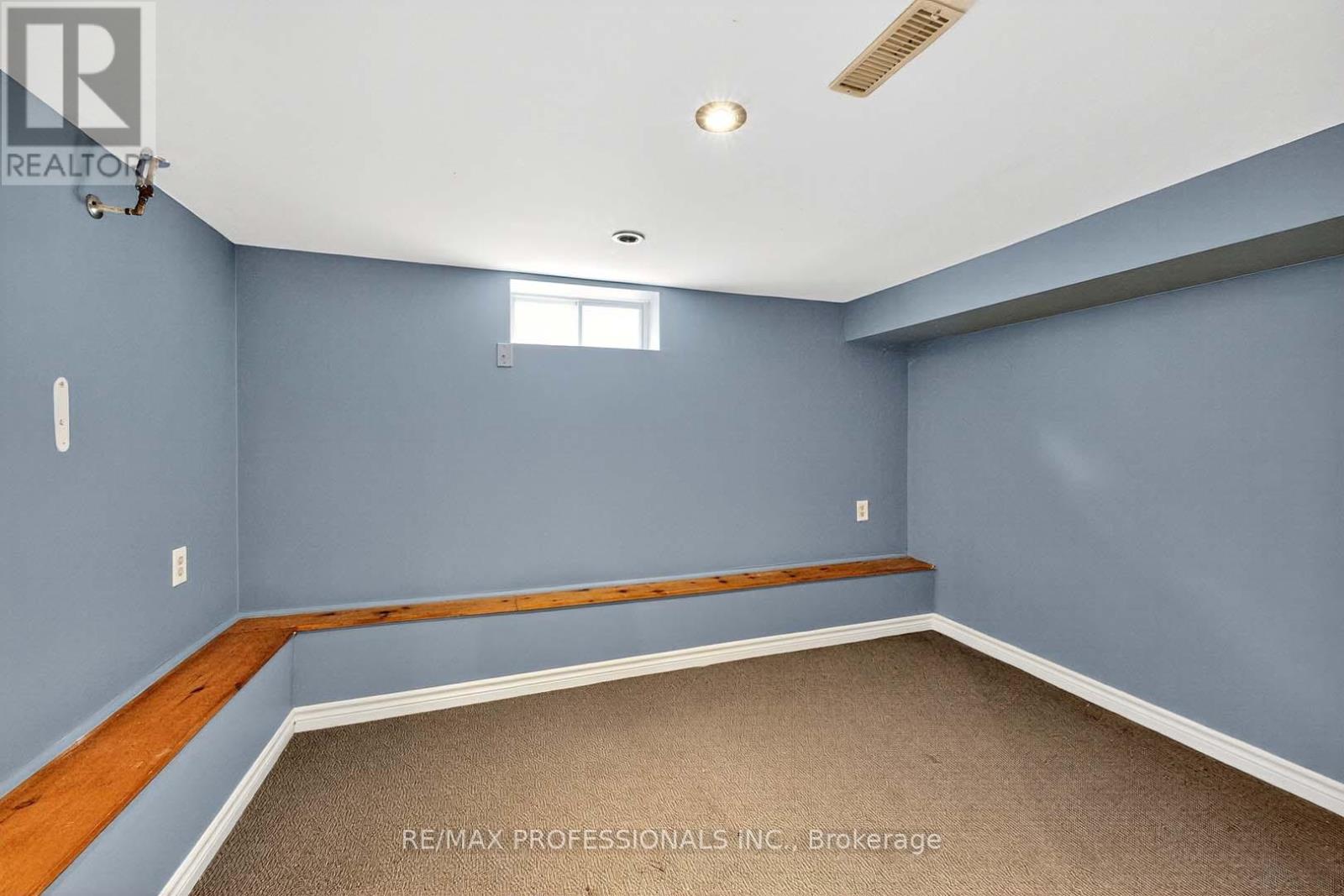 31 Nineteenth Street, Toronto, Ontario  M8V 3L4 - Photo 27 - W12427029