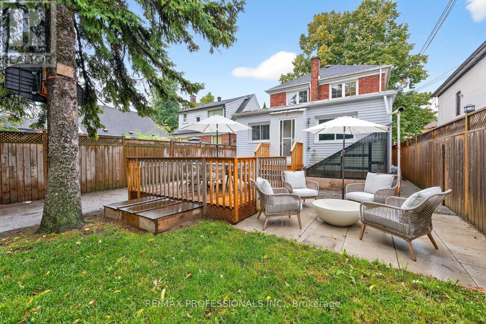 31 Nineteenth Street, Toronto, Ontario  M8V 3L4 - Photo 34 - W12427029