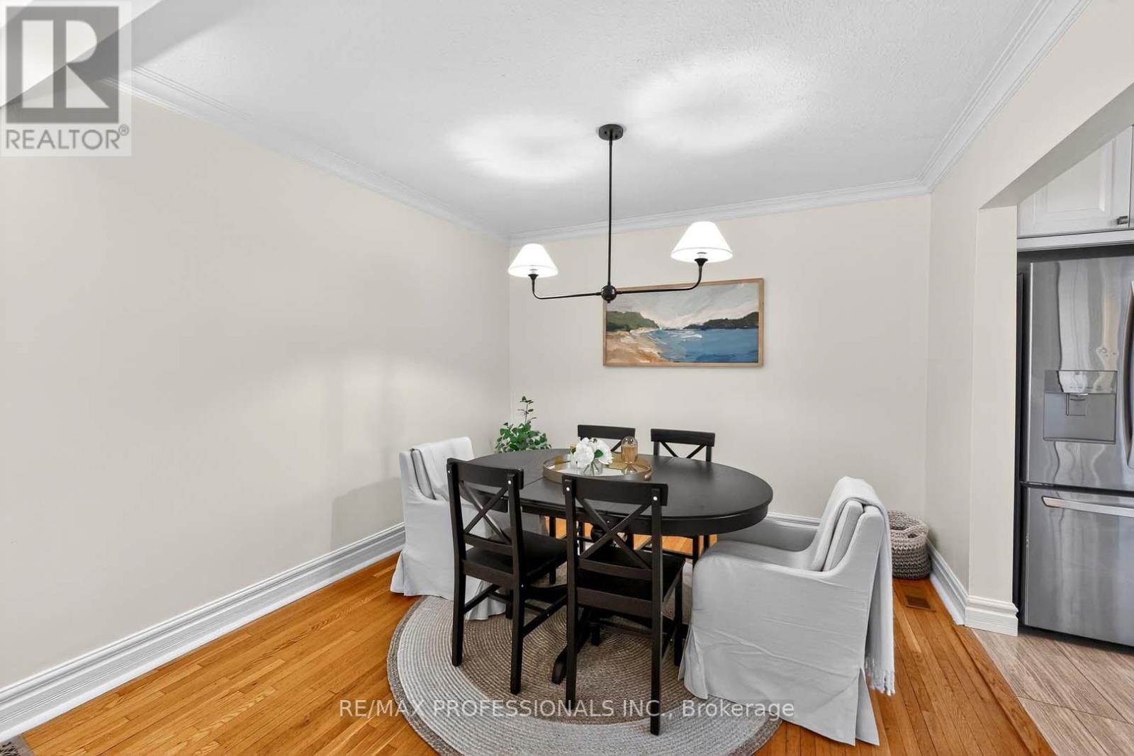 31 Nineteenth Street, Toronto, Ontario  M8V 3L4 - Photo 8 - W12427029