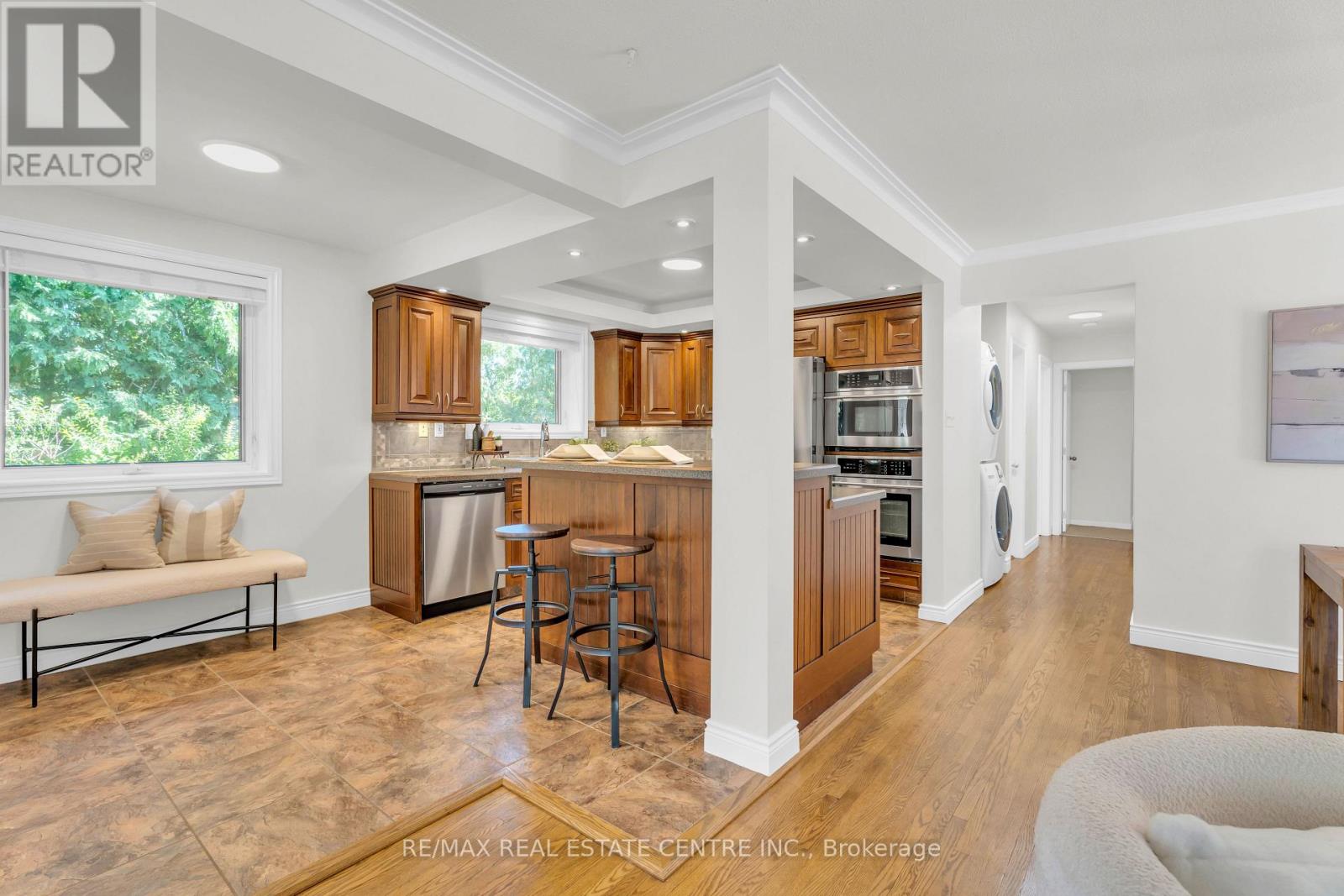 3 Stockman Crescent, Halton Hills, Ontario  L7G 1J5 - Photo 11 - W12427031