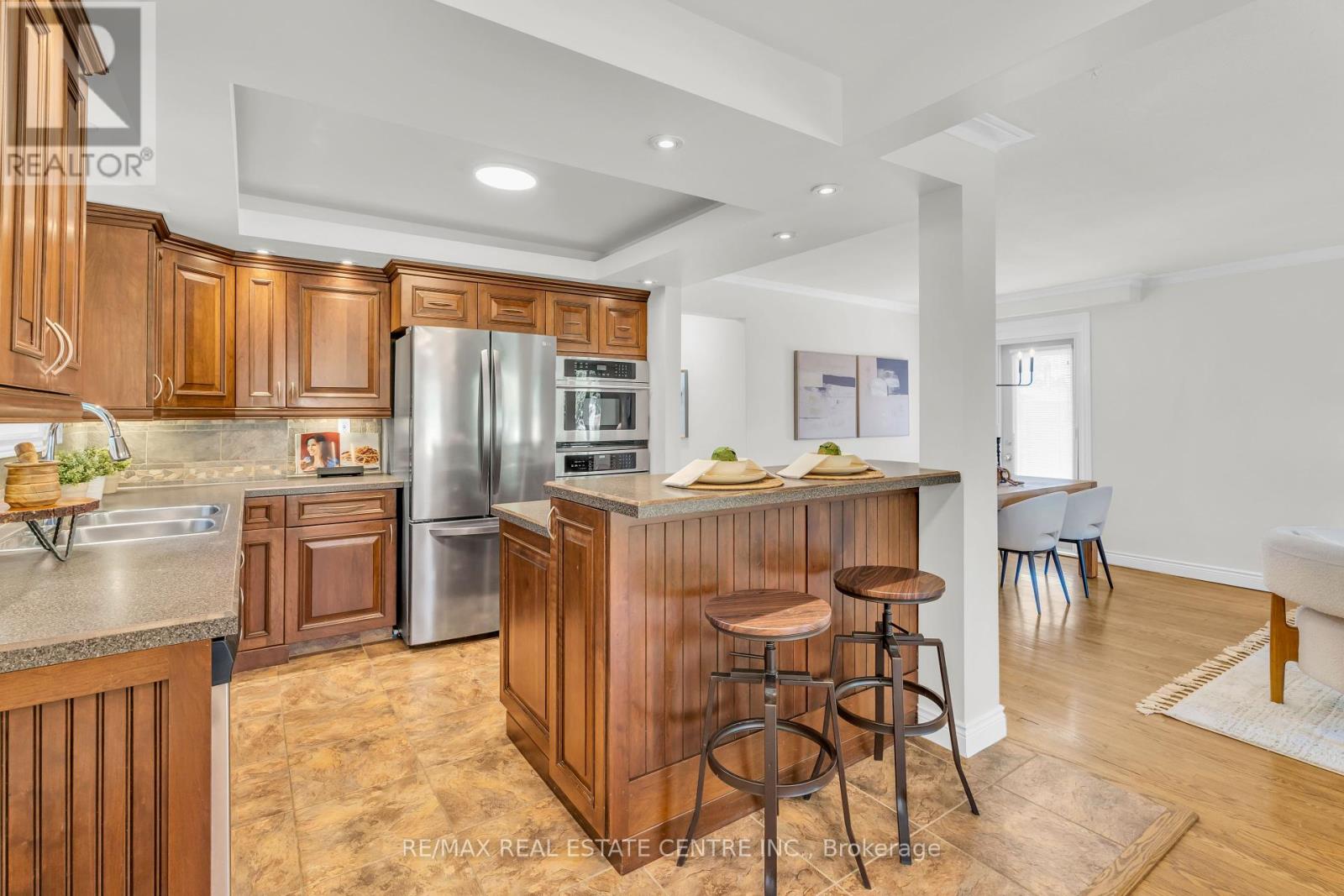 3 Stockman Crescent, Halton Hills, Ontario  L7G 1J5 - Photo 12 - W12427031