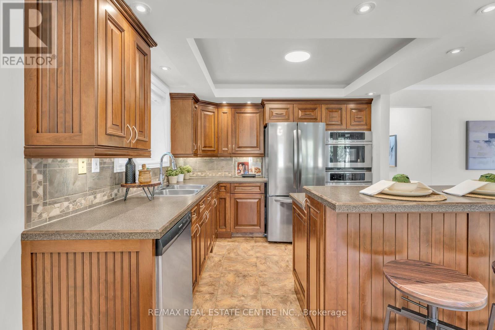 3 Stockman Crescent, Halton Hills, Ontario  L7G 1J5 - Photo 13 - W12427031