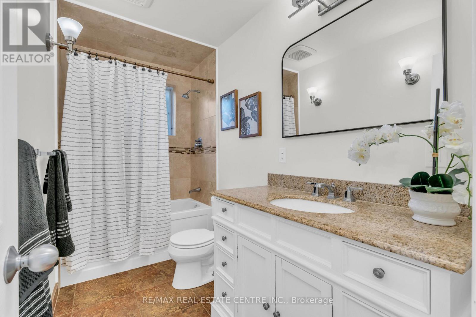 3 Stockman Crescent, Halton Hills, Ontario  L7G 1J5 - Photo 31 - W12427031