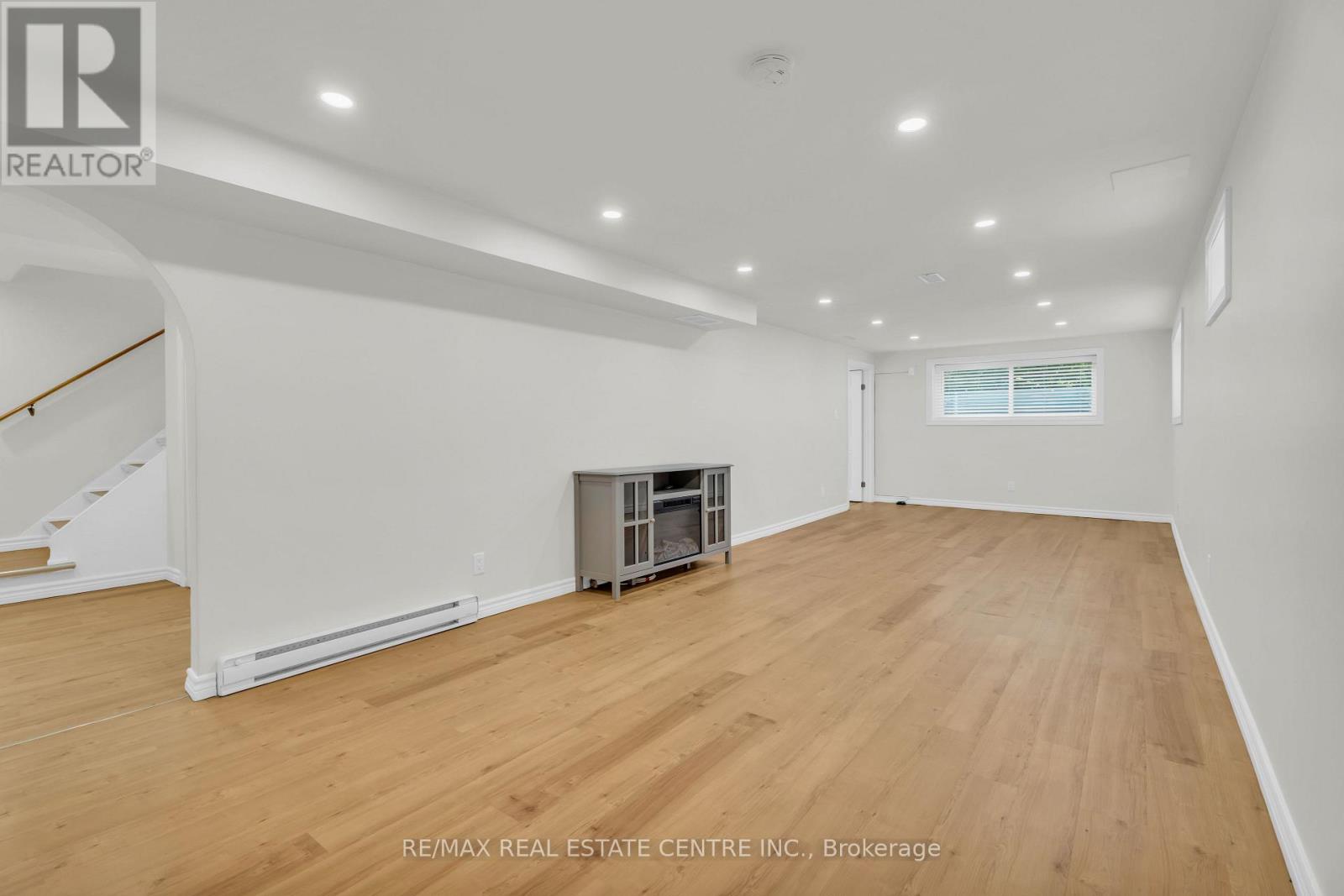 3 Stockman Crescent, Halton Hills, Ontario  L7G 1J5 - Photo 36 - W12427031