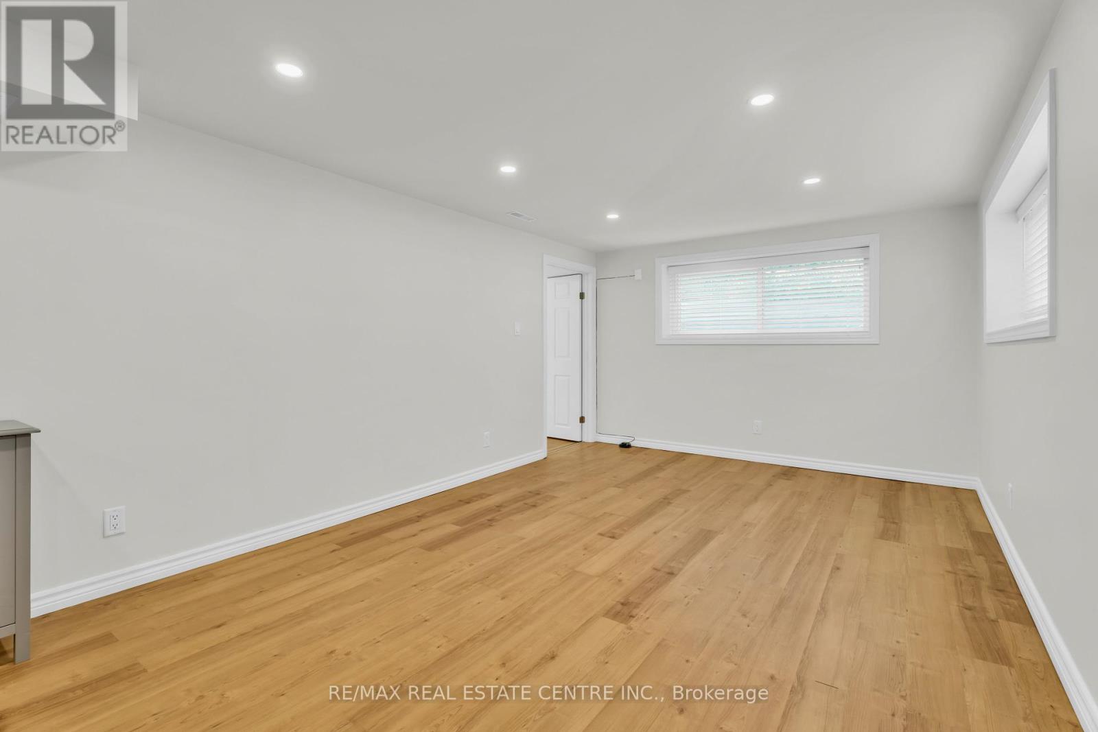 3 Stockman Crescent, Halton Hills, Ontario  L7G 1J5 - Photo 37 - W12427031
