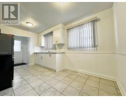 25 BIMINI CRESCENT, Toronto, Ontario