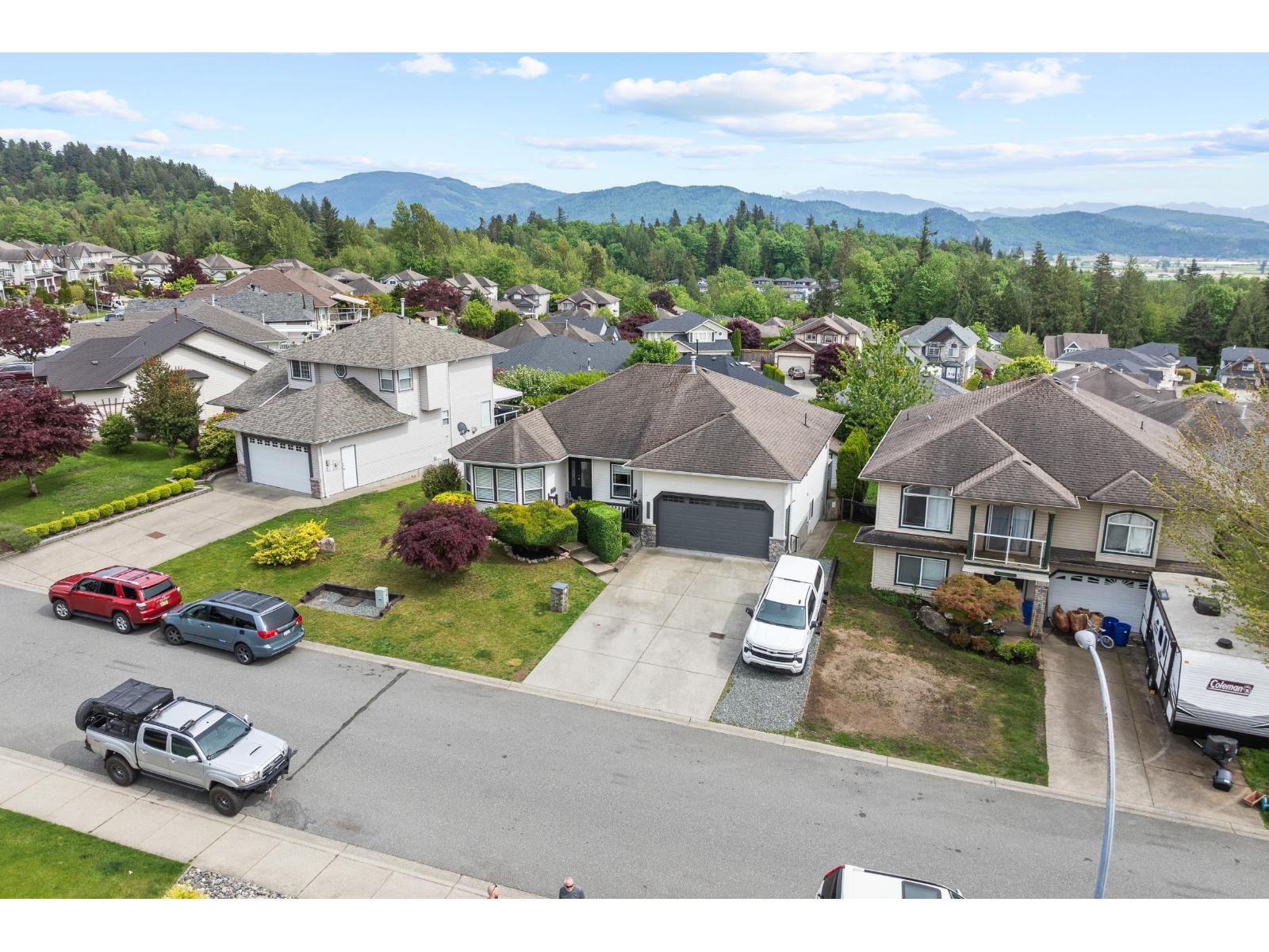 33720 Grewall Crescent, Mission, British Columbia  V2V 7B7 - Photo 2 - R3001120