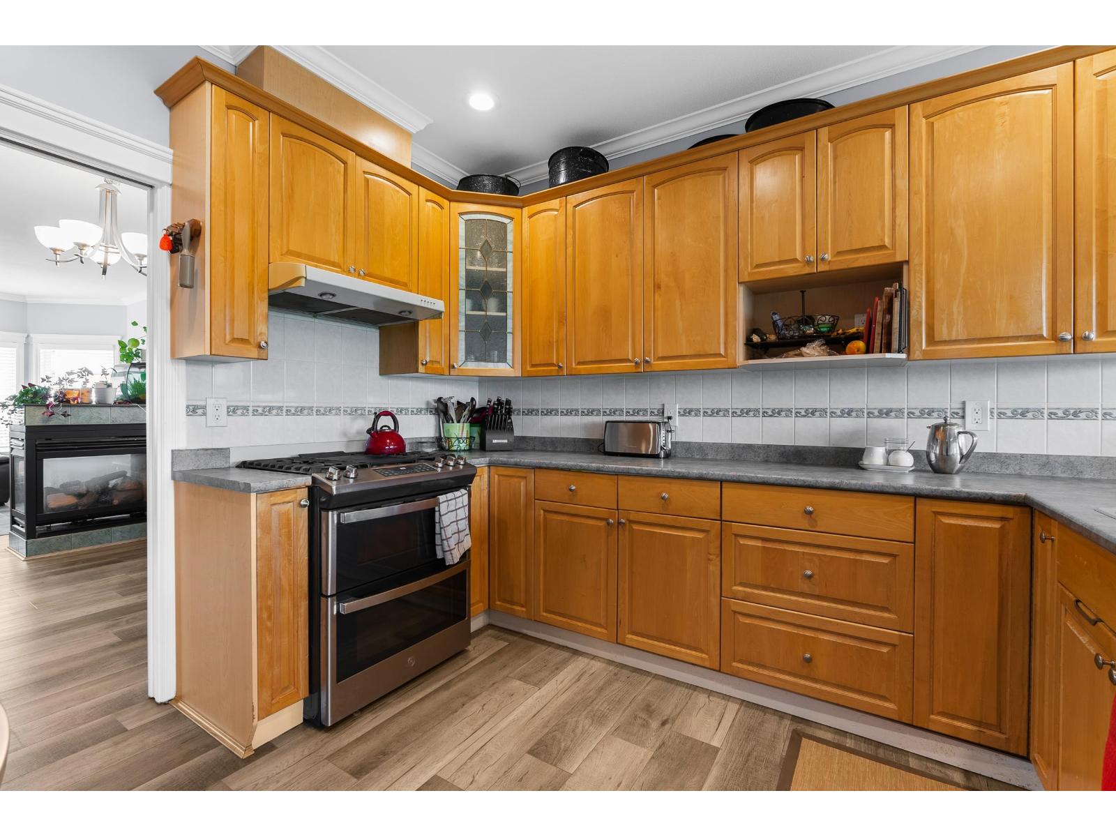 33720 Grewall Crescent, Mission, British Columbia  V2V 7B7 - Photo 10 - R3001120