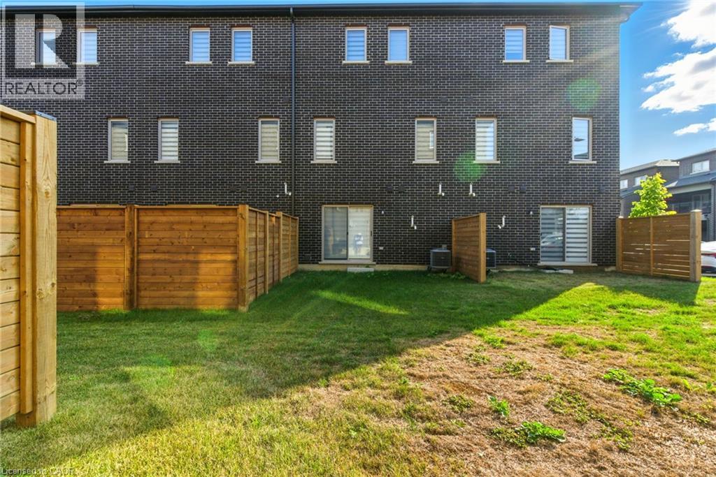 4 Clear Valley Lane, Mount Hope, Ontario  L0R 1W0 - Photo 47 - 40773609