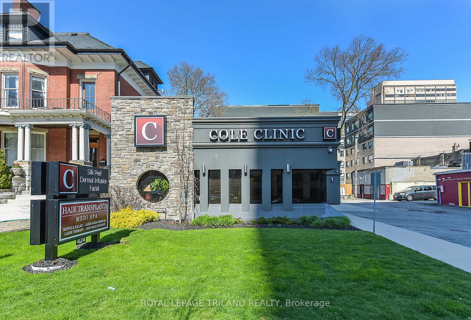 424 Waterloo Street, London East, Ontario  N6B 2P2 - Photo 1 - X12427087