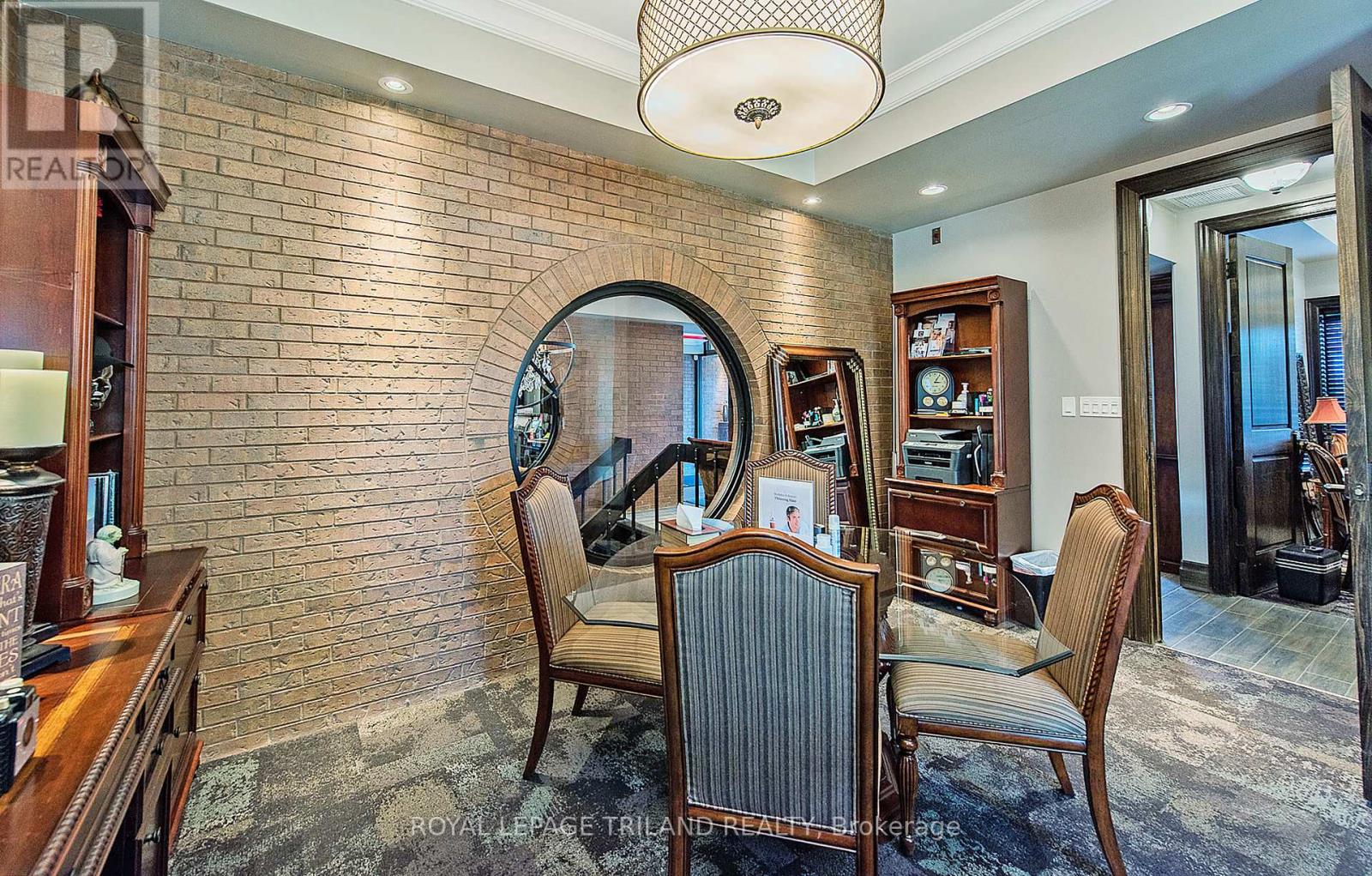 424 Waterloo Street, London East, Ontario  N6B 2P2 - Photo 17 - X12427087