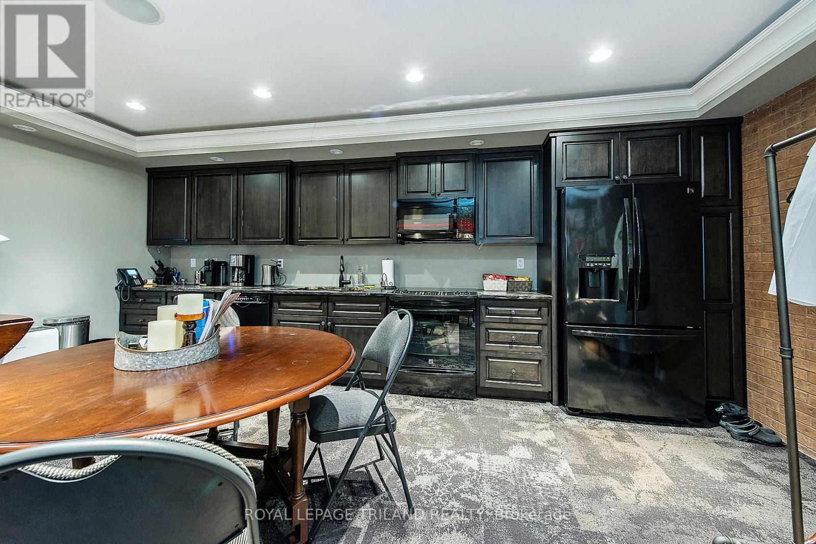 424 Waterloo Street, London East, Ontario  N6B 2P2 - Photo 34 - X12427087