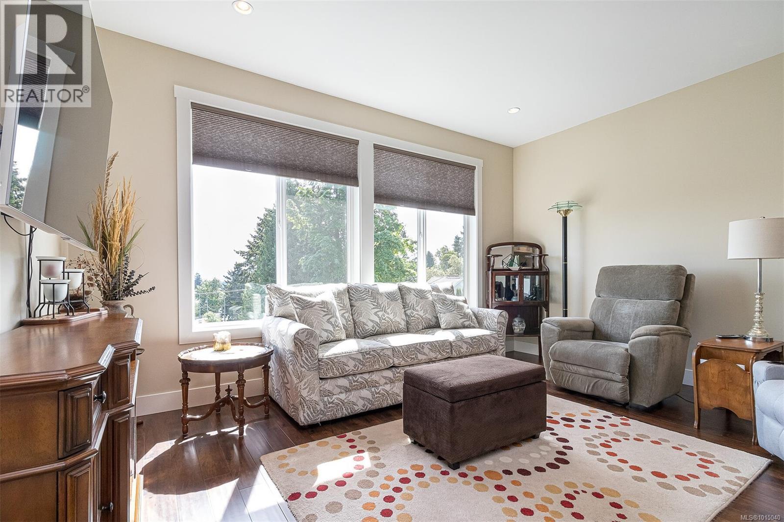 9918 Victoria Rd, Chemainus, British Columbia