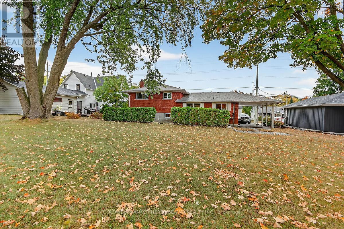 268 Ottawa Street, Mississippi Mills, Ontario  K0A 1A0 - Photo 40 - X12427076