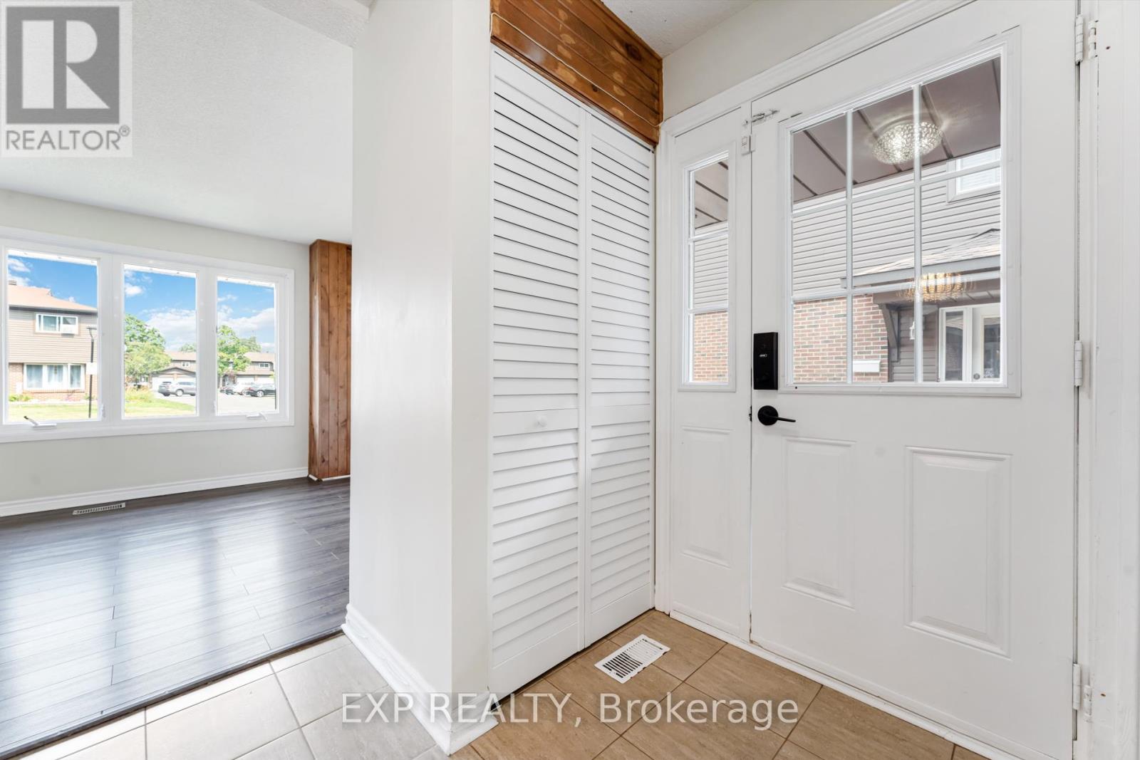91 - 3190 Stockton Drive, Ottawa, Ontario  K1T 1S1 - Photo 2 - X12427077