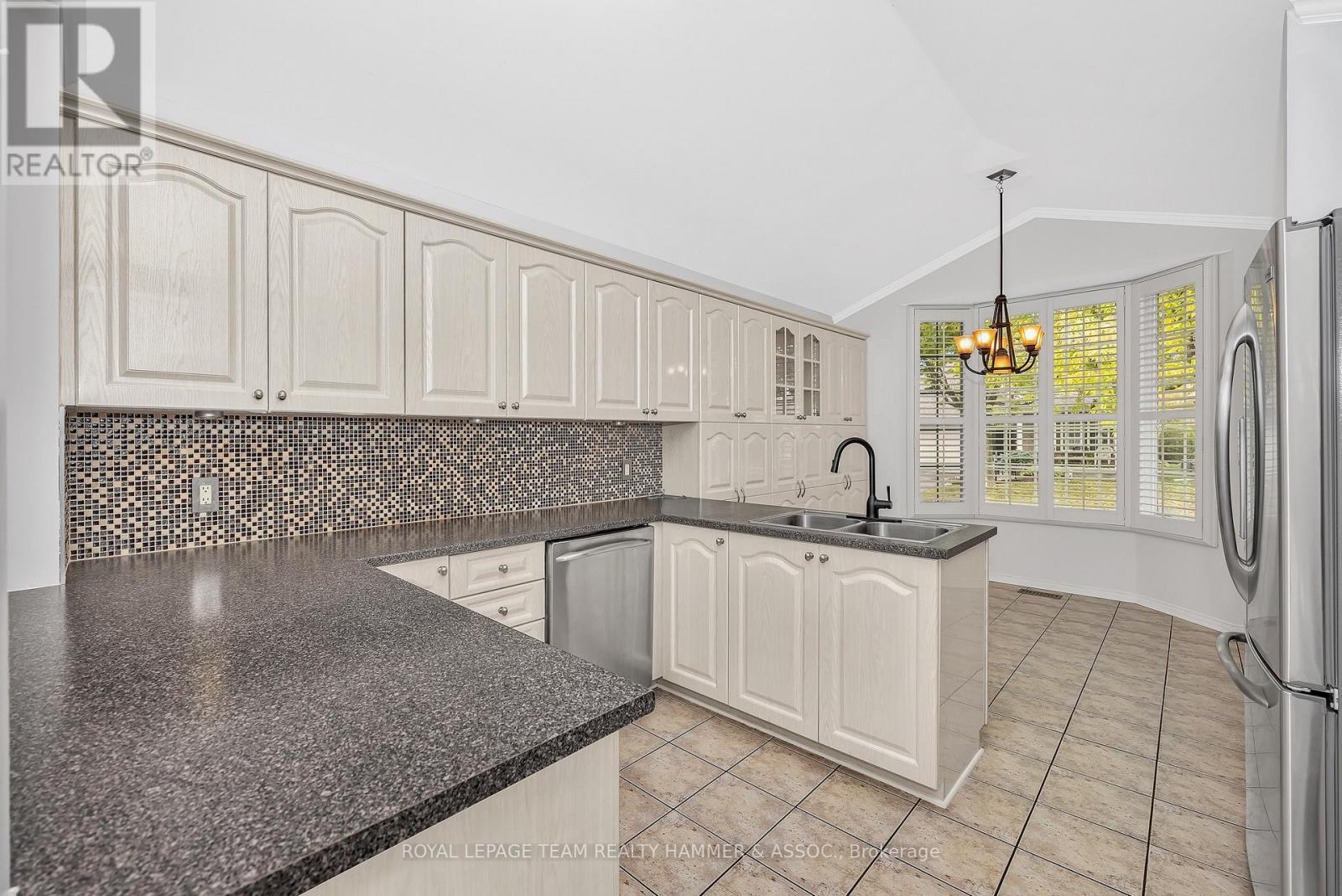 43 Settler's Ridge Way, Ottawa, Ontario  K2J 4V2 - Photo 5 - X12427131