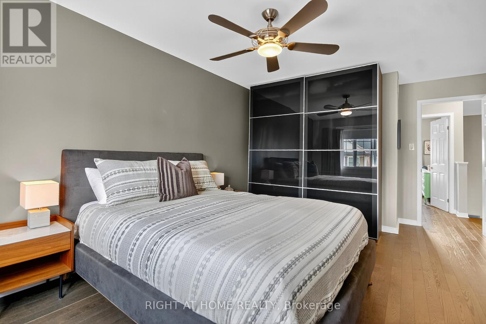24 Manhattan Crescent, Ottawa, Ontario  K2C 4B4 - Photo 20 - X12427136