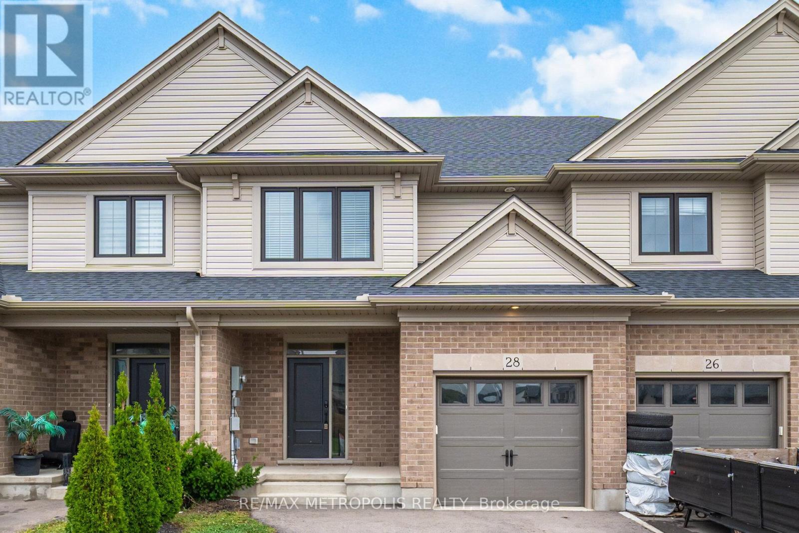 28 KEBA CRESCENT, Tillsonburg, Ontario