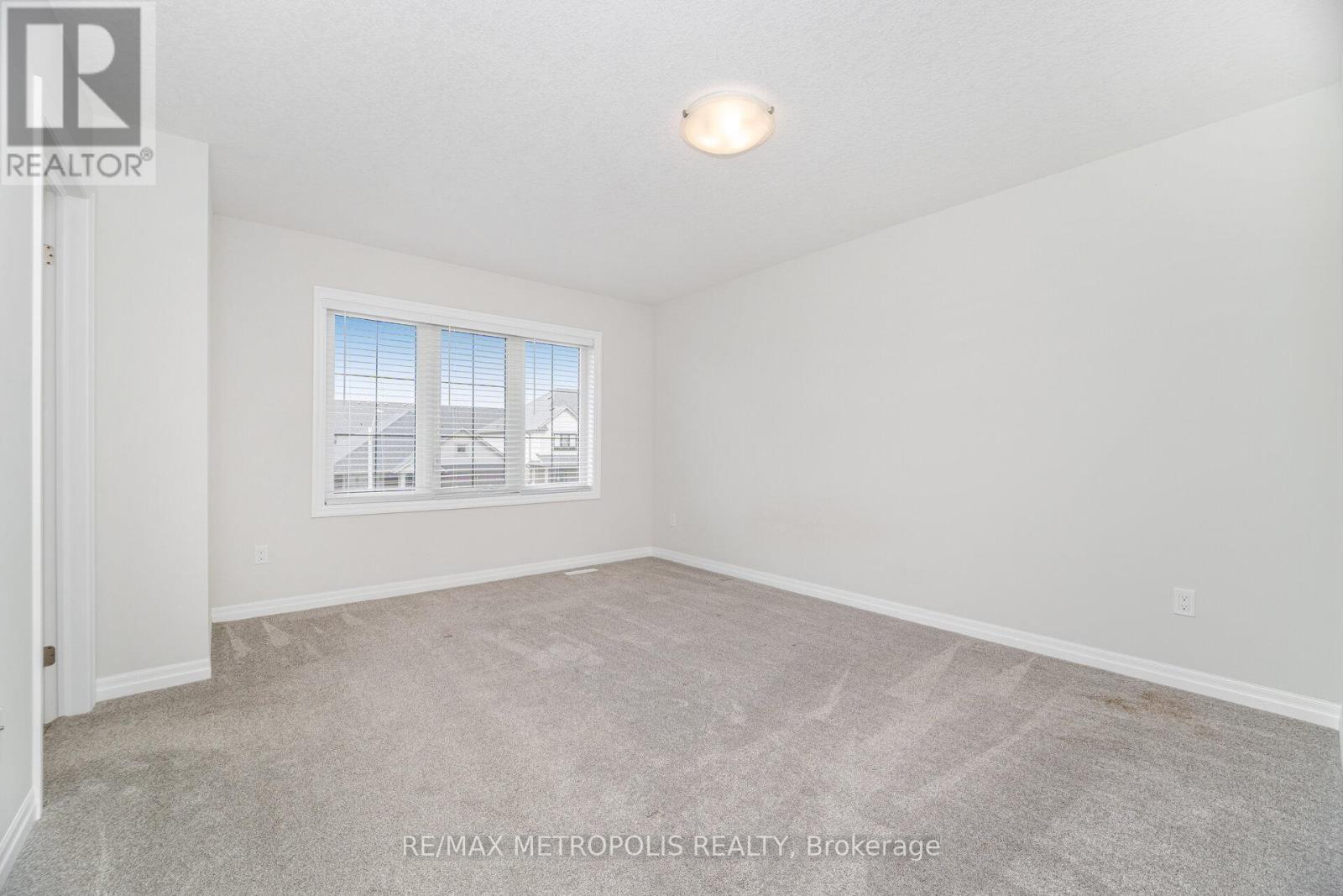 28 Keba Crescent, Tillsonburg, Ontario  N4G 0K7 - Photo 25 - X12426938