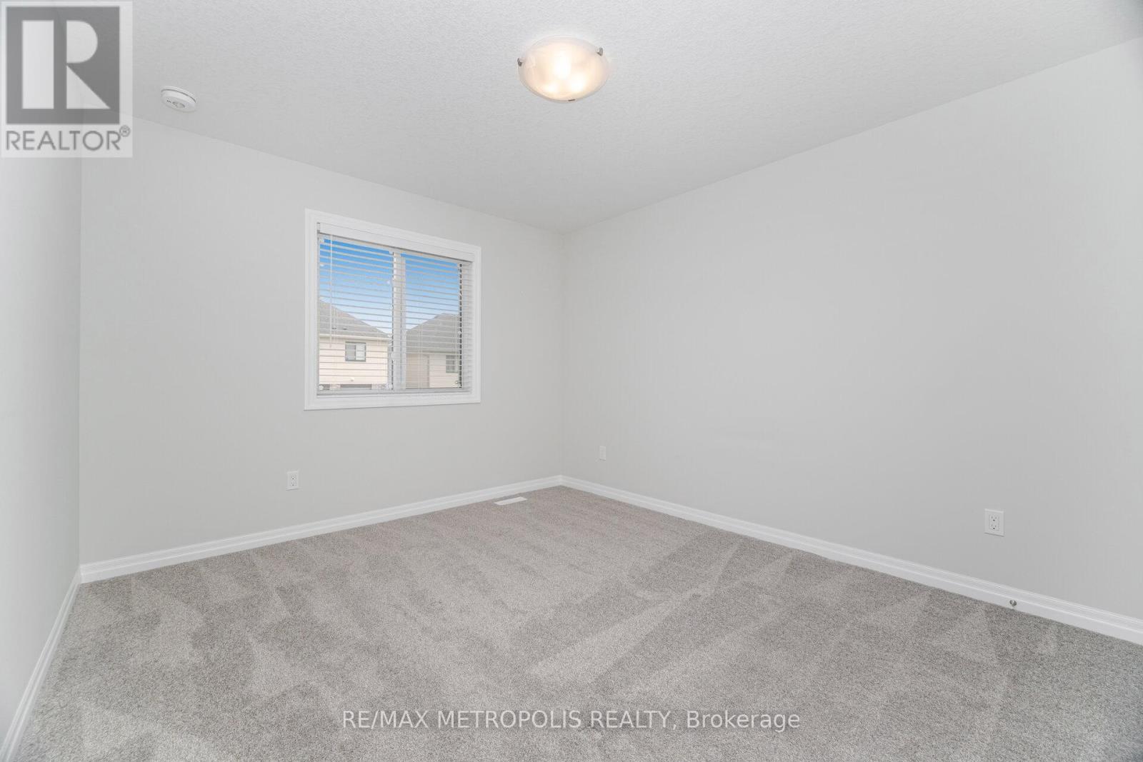28 Keba Crescent, Tillsonburg, Ontario  N4G 0K7 - Photo 30 - X12426938