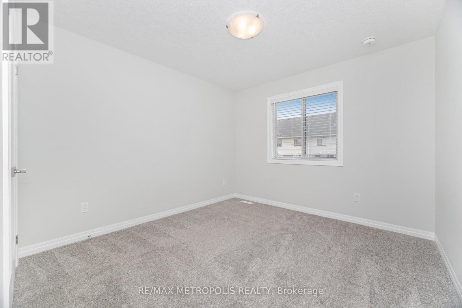 28 Keba Crescent, Tillsonburg, Ontario  N4G 0K7 - Photo 33 - X12426938