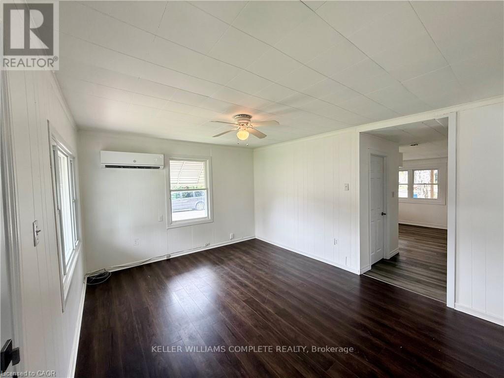 20 Mcnaughton Avenue, Chatham-Kent, Ontario  N8A 1R8 - Photo 4 - X12426965