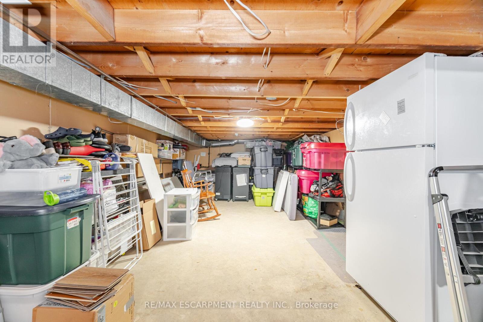 178 Athenia Drive, Hamilton, Ontario  L8J 1V8 - Photo 36 - X12427054