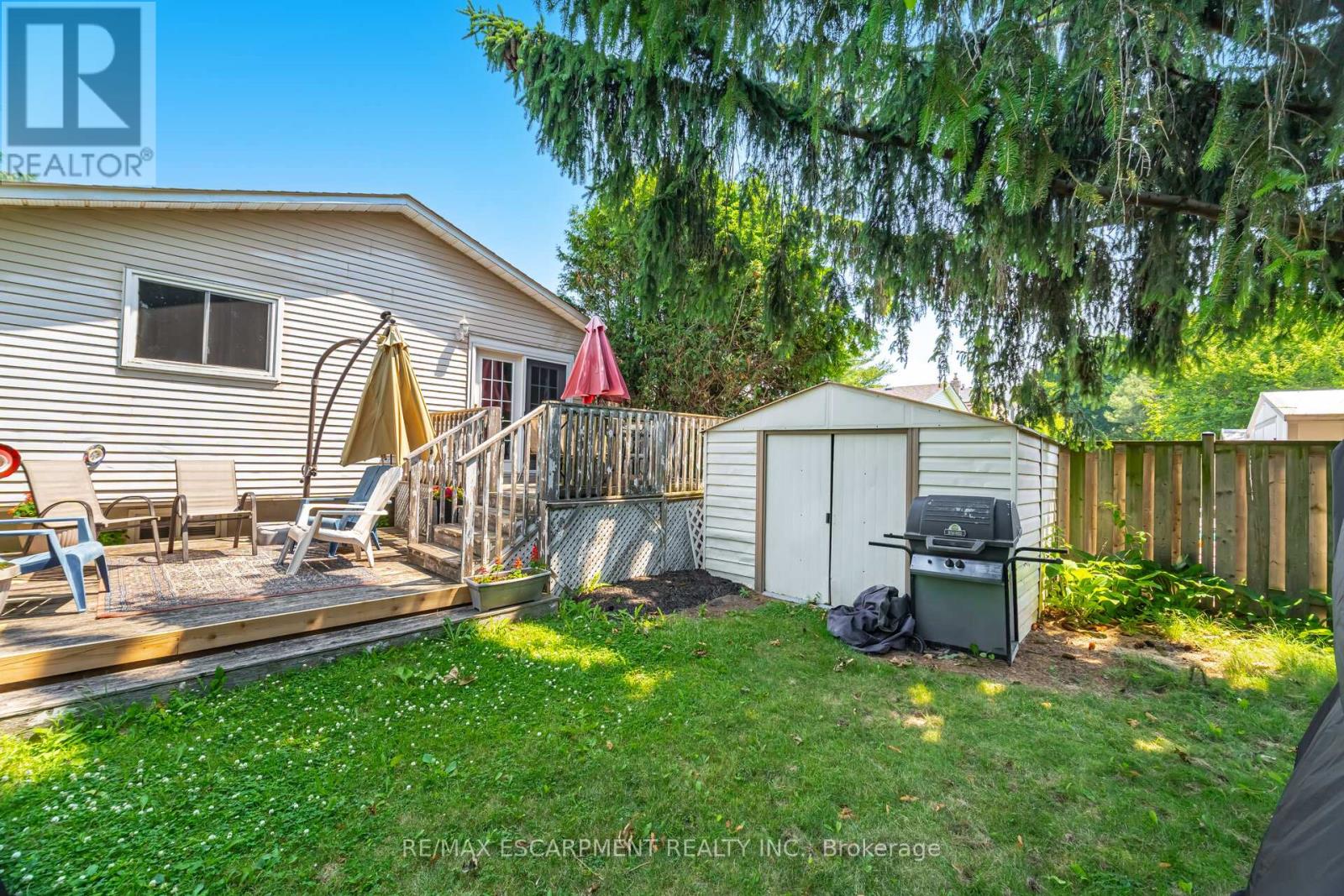 178 Athenia Drive, Hamilton, Ontario  L8J 1V8 - Photo 44 - X12427054