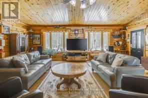 280 Conc 6 West Road W, Tiny, Ontario  L0L 2J0 - Photo 9 - S12427061