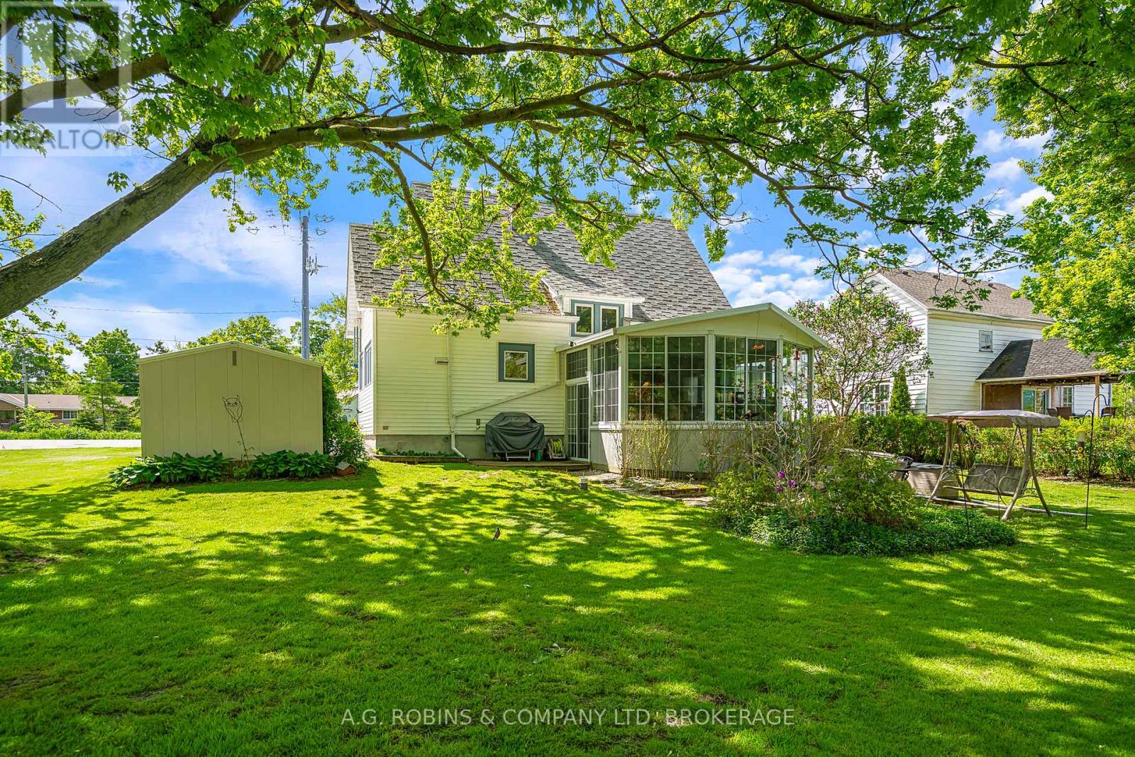 41944 Clarendon Street, Wainfleet, Ontario  L0S 1V0 - Photo 10 - X12427070