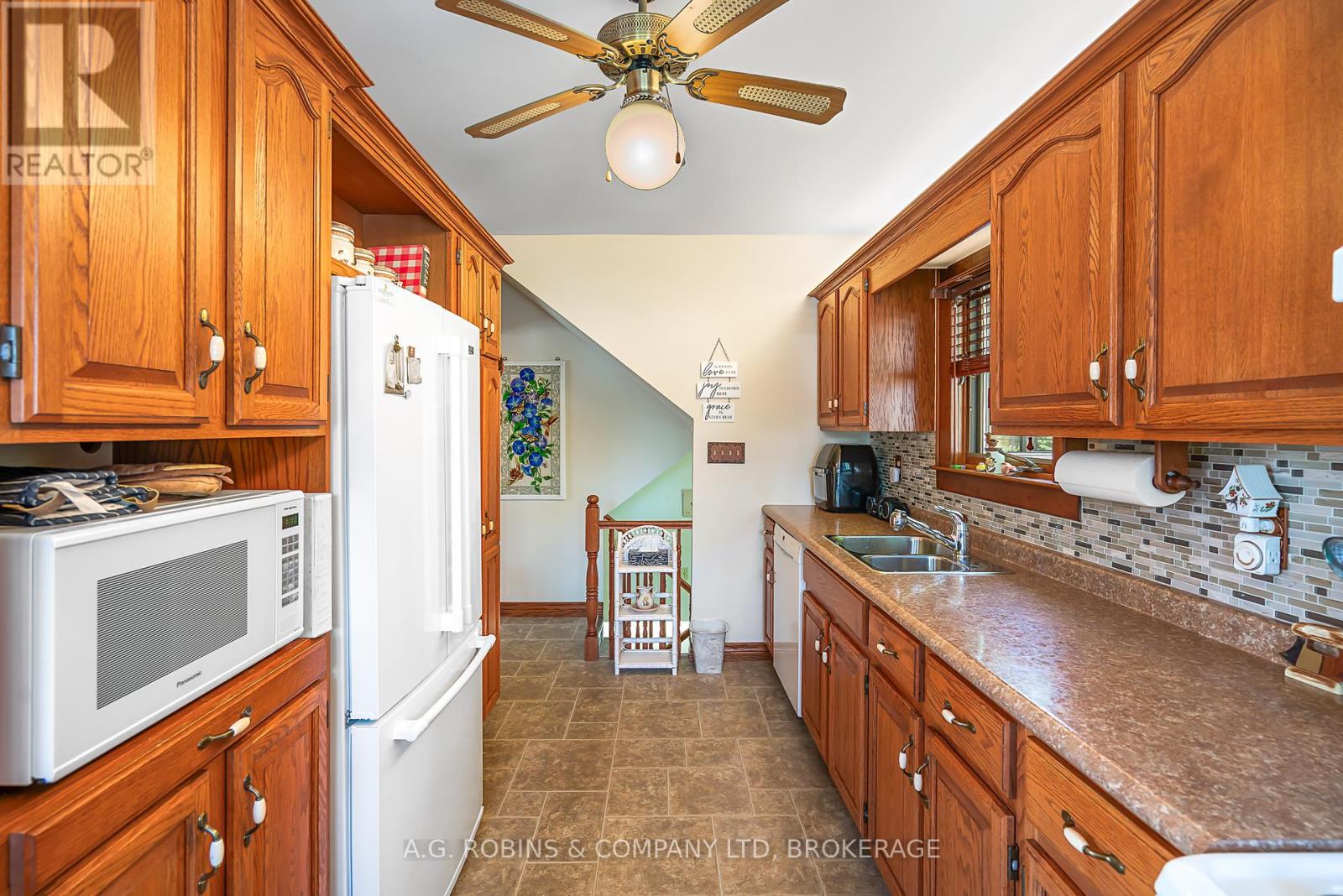 41944 Clarendon Street, Wainfleet, Ontario  L0S 1V0 - Photo 16 - X12427070