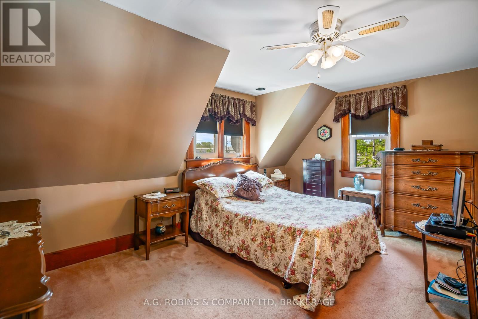 41944 Clarendon Street, Wainfleet, Ontario  L0S 1V0 - Photo 28 - X12427070