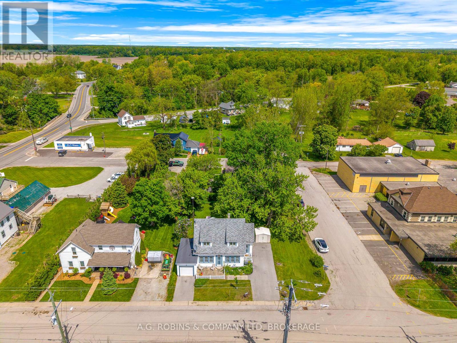 41944 Clarendon Street, Wainfleet, Ontario  L0S 1V0 - Photo 4 - X12427070