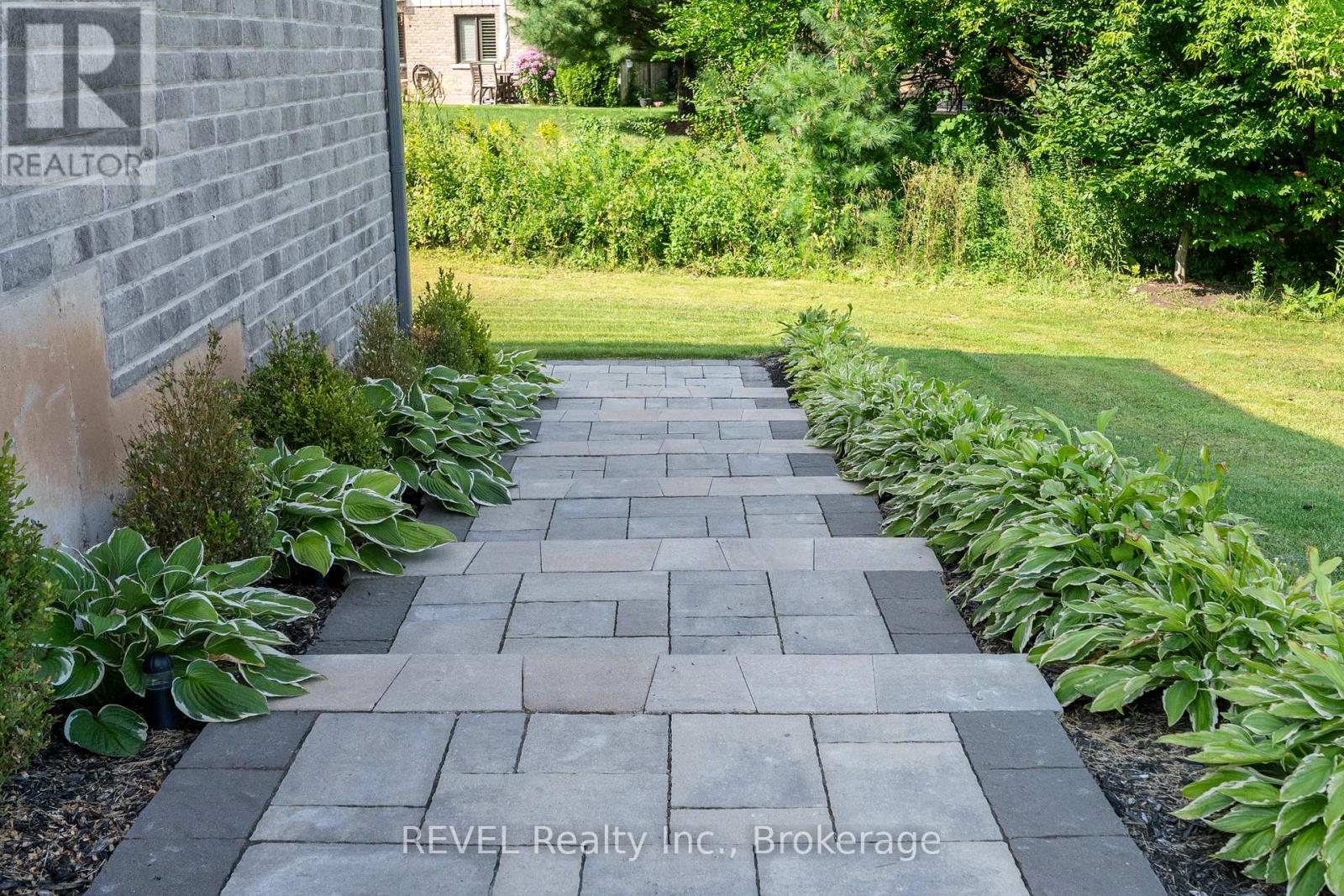 18 Four Mile Creek Road, Niagara-On-The-Lake, Ontario  L0S 1J1 - Photo 40 - X12427099