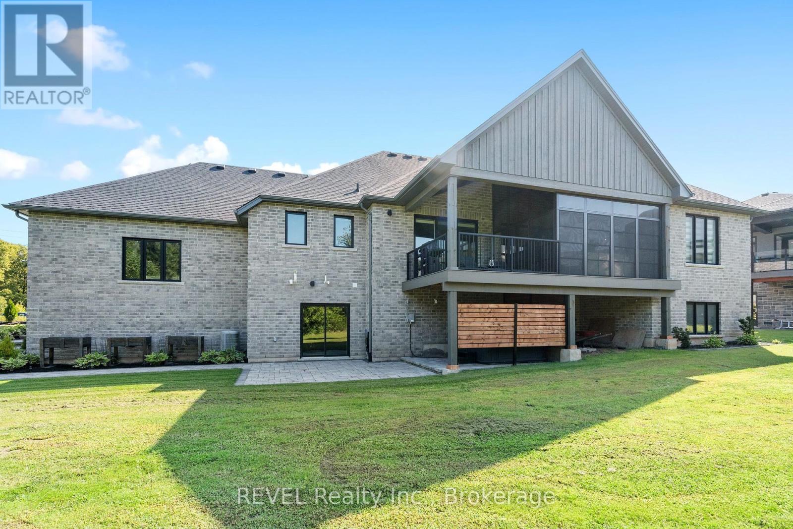 18 Four Mile Creek Road, Niagara-On-The-Lake, Ontario  L0S 1J1 - Photo 44 - X12427099