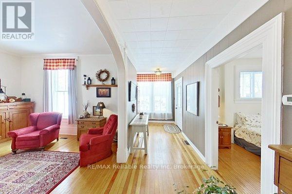 43 Jarvis Street N, Huron East, Ontario  N0K 1W0 - Photo 20 - X12427073