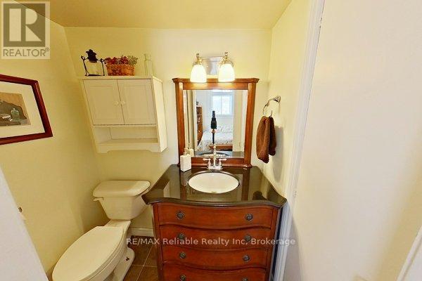 43 Jarvis Street N, Huron East, Ontario  N0K 1W0 - Photo 36 - X12427073