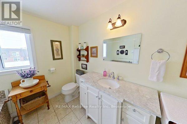 43 Jarvis Street N, Huron East, Ontario  N0K 1W0 - Photo 40 - X12427073
