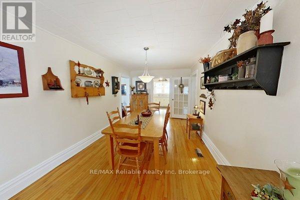 43 Jarvis Street N, Huron East, Ontario  N0K 1W0 - Photo 9 - X12427073