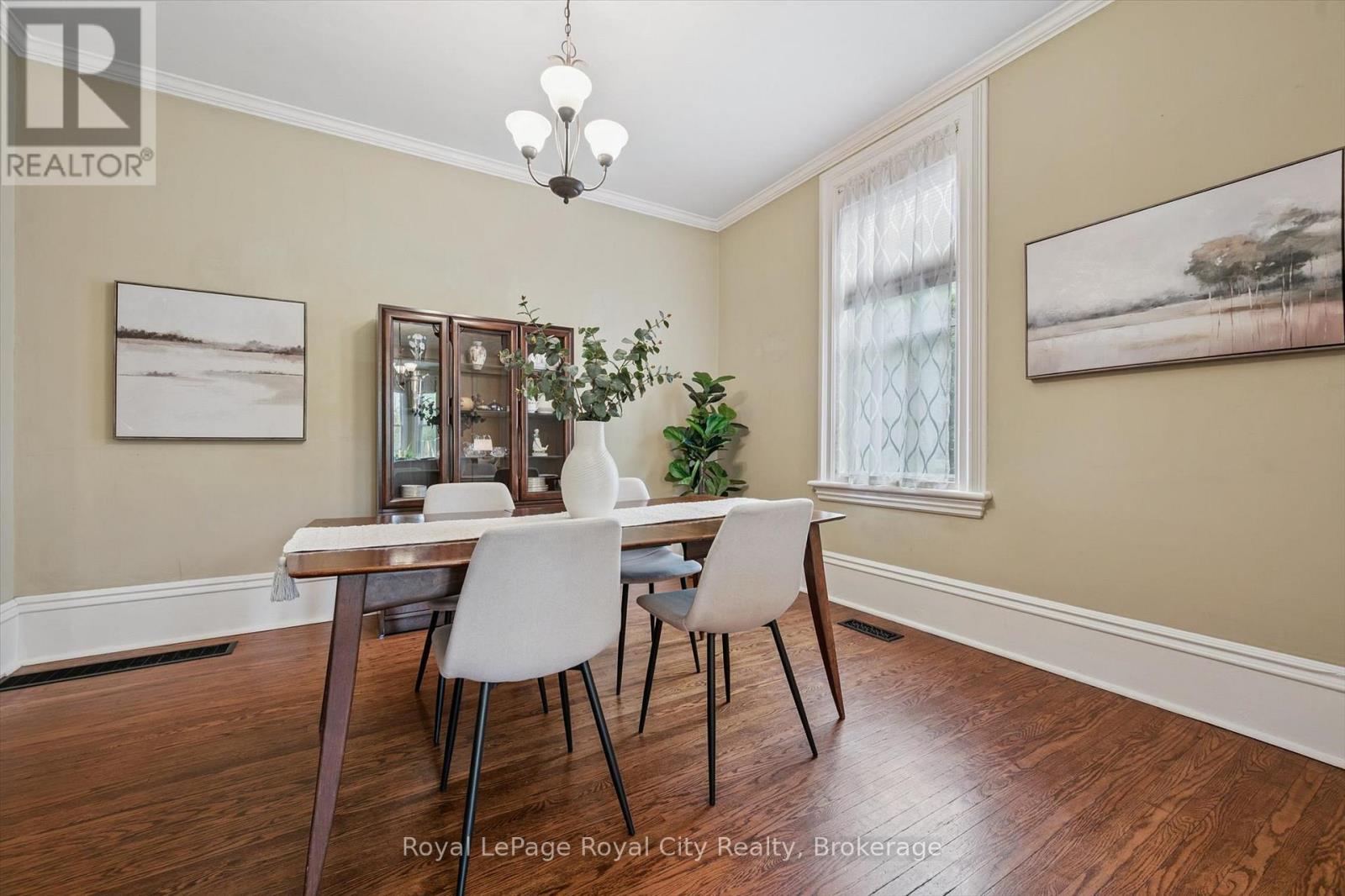 59 Kent Street, Guelph, Ontario  N1H 3B7 - Photo 12 - X12427090