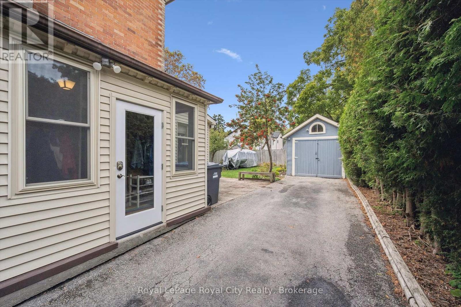 59 Kent Street, Guelph, Ontario  N1H 3B7 - Photo 34 - X12427090