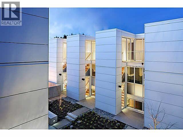 2208 WILLOW STREET, Vancouver, British Columbia