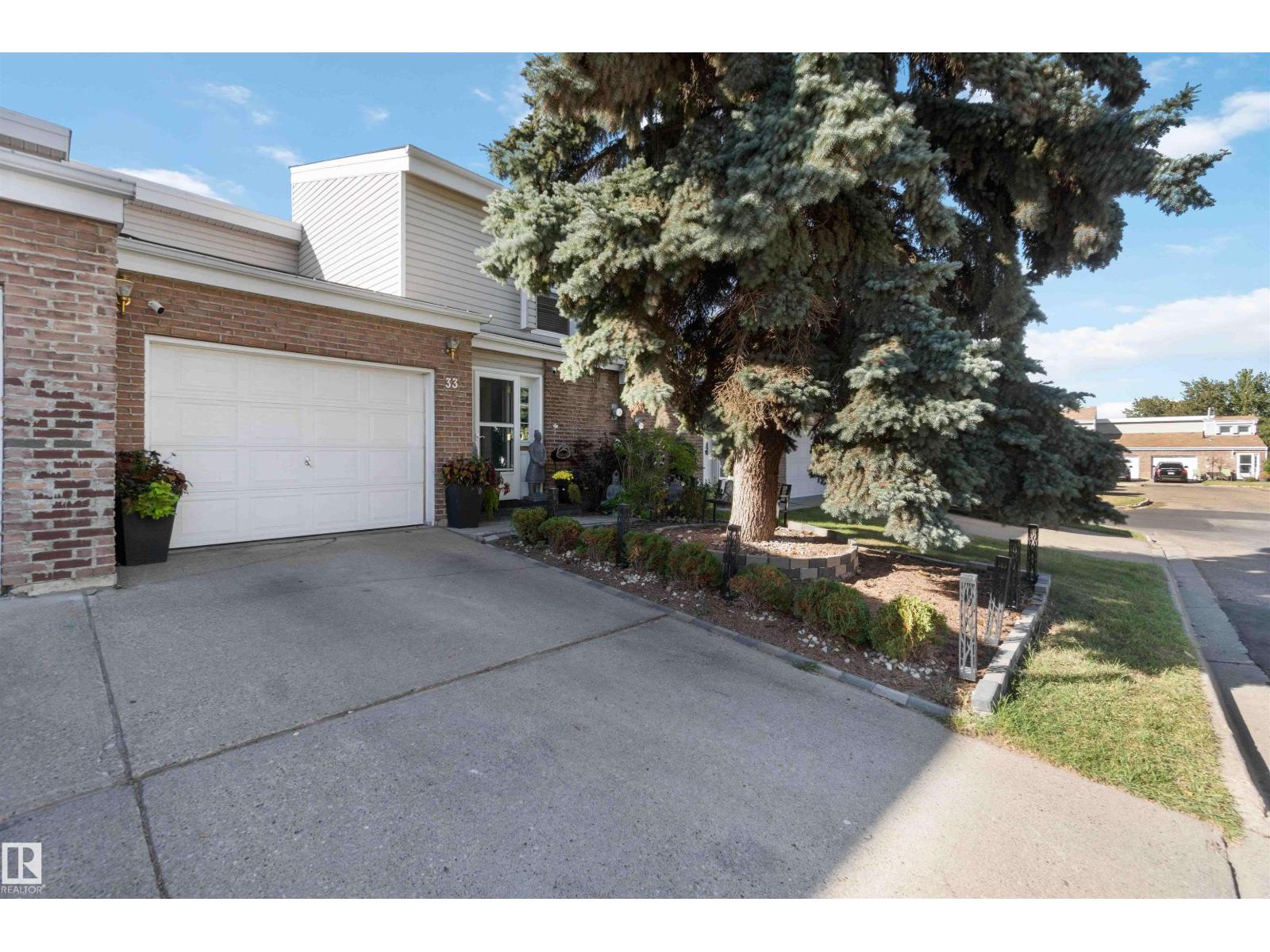 33 Grandview Ridge, St. Albert, Alberta  T8N 1T3 - Photo 2 - E4459099