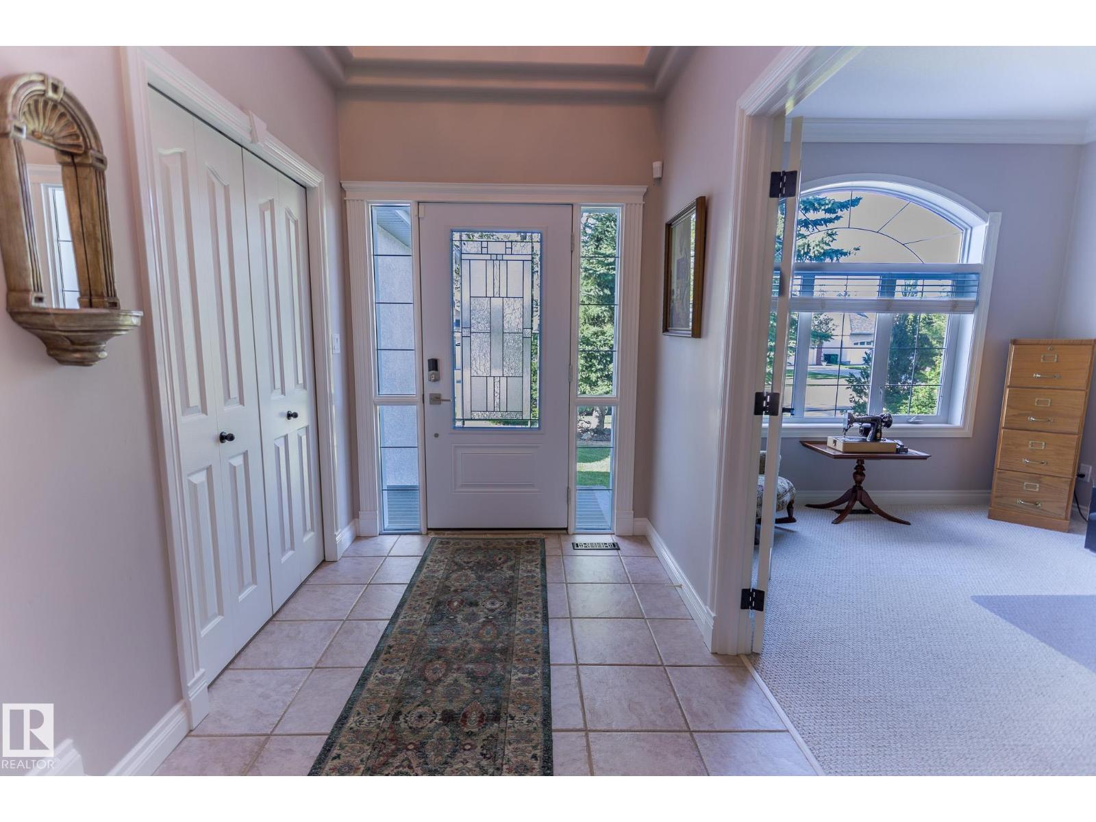 352 Hunters Ru Nw, Edmonton, Alberta  T6R 2P1 - Photo 5 - E4459489
