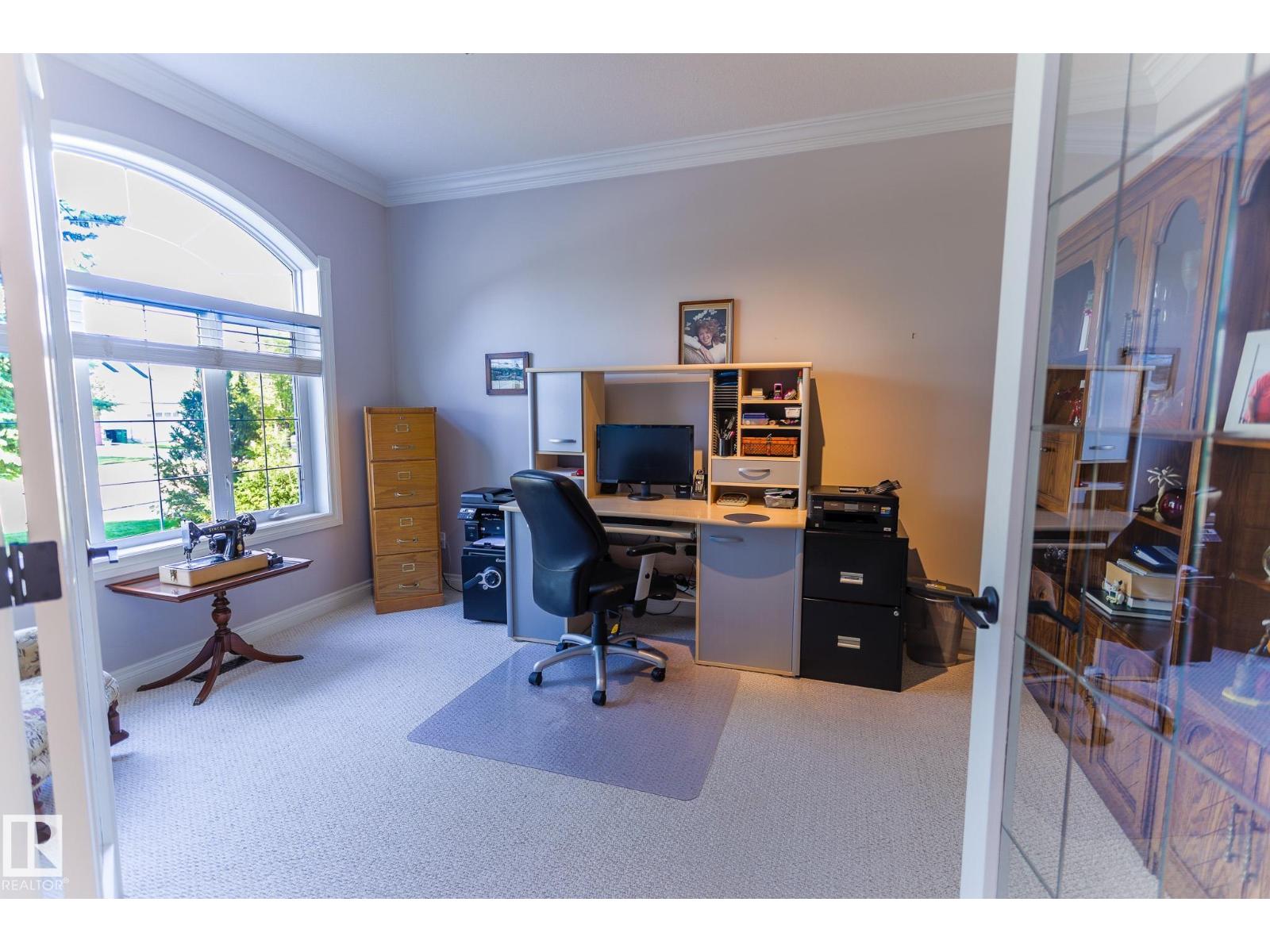 352 Hunters Ru Nw, Edmonton, Alberta  T6R 2P1 - Photo 6 - E4459489