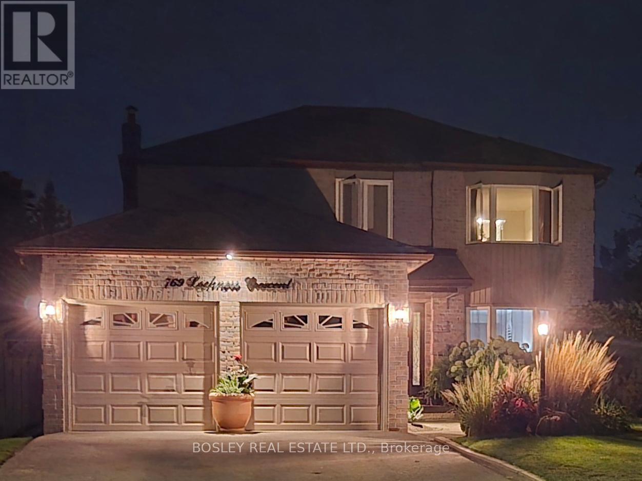 769 Lochness Crescent, Oshawa, Ontario  L1J 7R1 - Photo 3 - E12424001