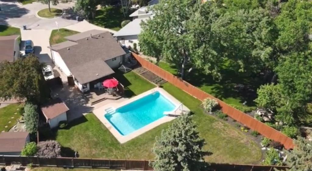 14 Markwood Place, Winnipeg, Manitoba  R2R 2B1 - Photo 2 - 202525165