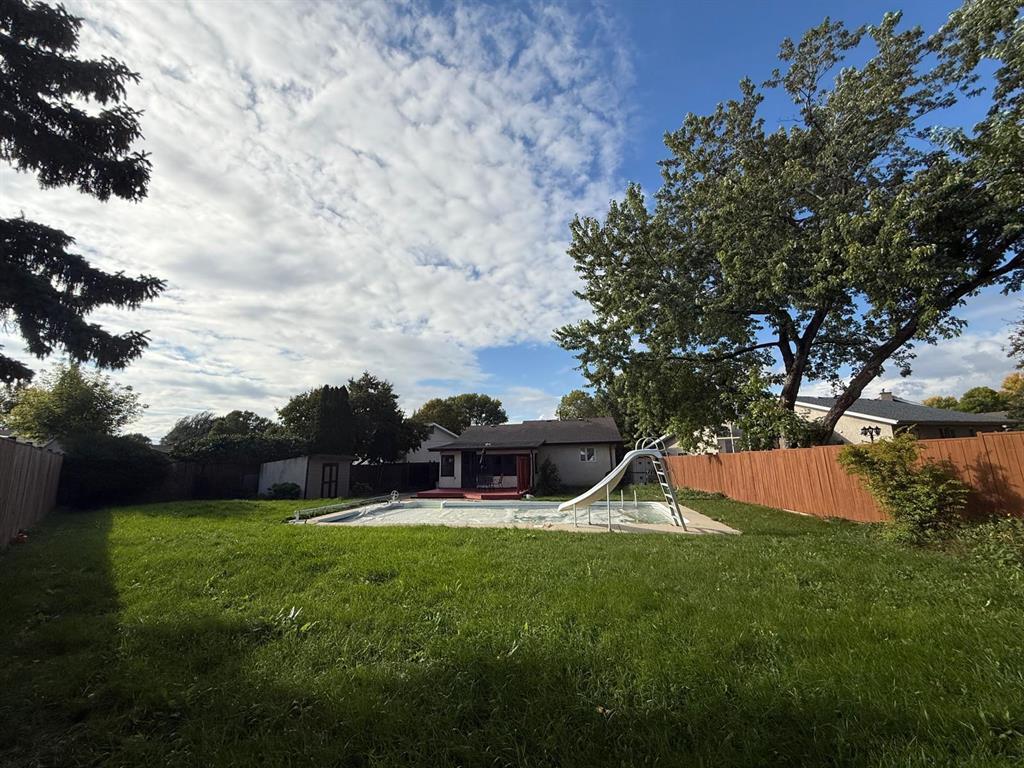 14 Markwood Place, Winnipeg, Manitoba  R2R 2B1 - Photo 8 - 202525165