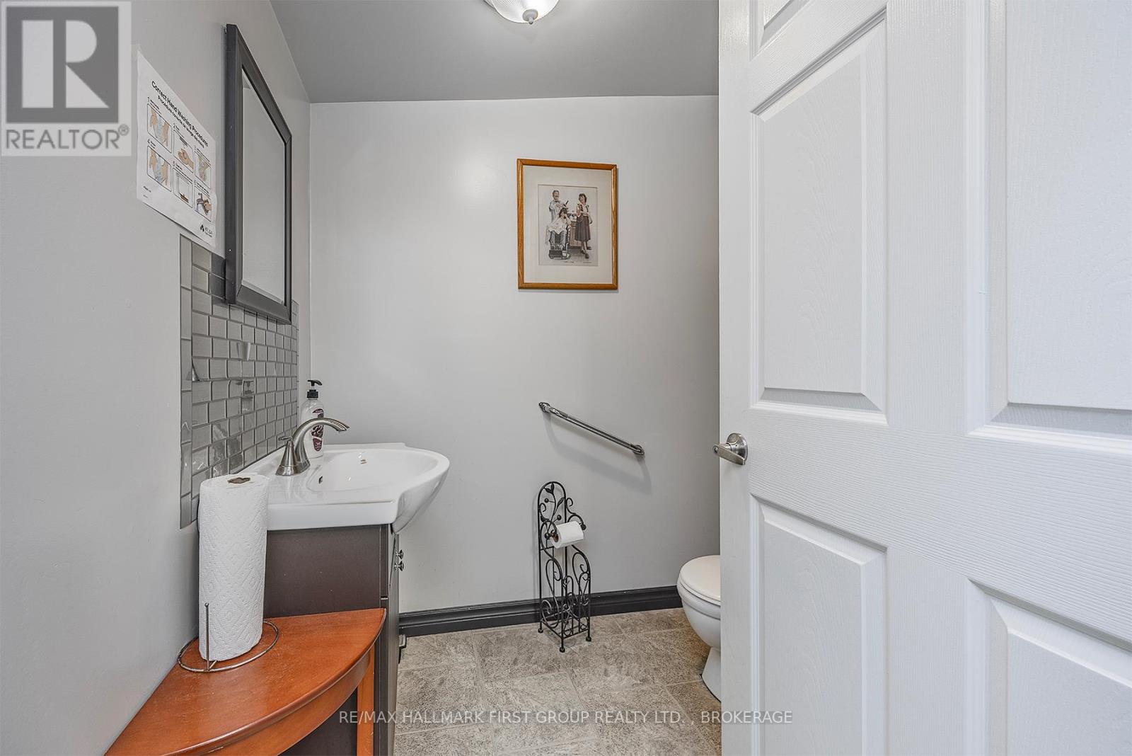 19/21 Dundas Street W, Greater Napanee, Ontario  K7R 1Z3 - Photo 28 - X12421970